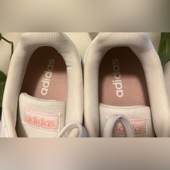 WOMEN ADIDAS SNEAKERS - Picture 4 of 5